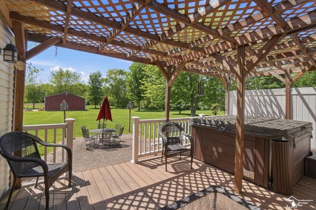 7792 S Huron River Drive, South Rockwood, MI 48179