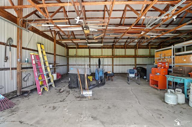 7792 S Huron River Drive, South Rockwood, MI 48179