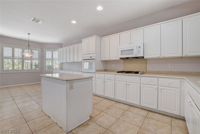 2521 Evansville Avenue, Henderson, NV 89052