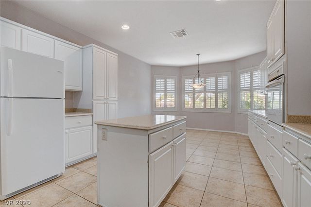 2521 Evansville Avenue, Henderson, NV 89052
