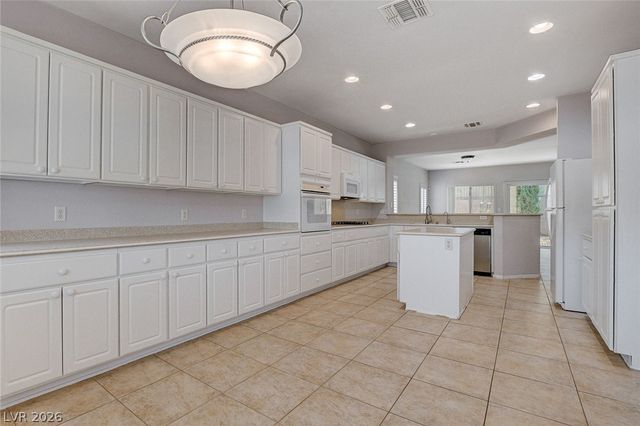 2521 Evansville Avenue, Henderson, NV 89052