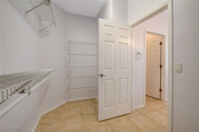 2521 Evansville Avenue, Henderson, NV 89052