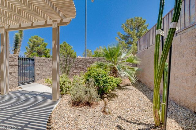 2521 Evansville Avenue, Henderson, NV 89052