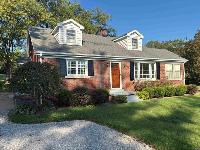 3210 Mesker Park Drive, Evansville, IN 47720
