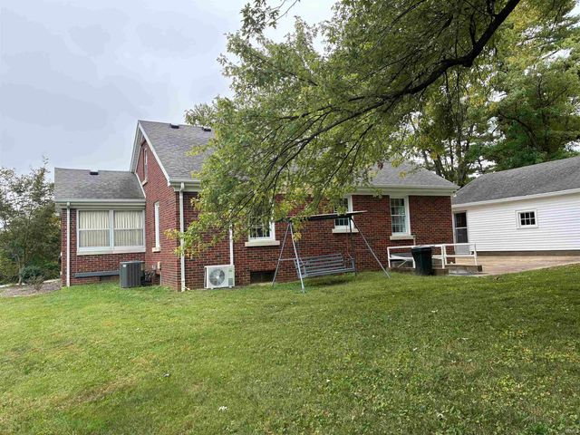 3210 Mesker Park Drive, Evansville, IN 47720