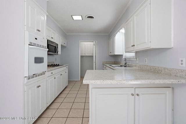 5749 Brownlee Drive, Jackson, MS 39206