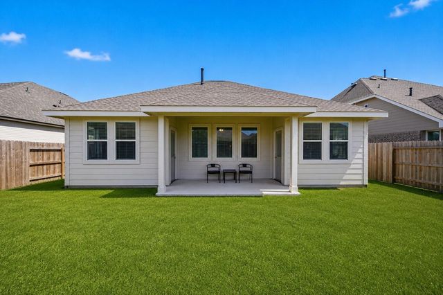 32323 Cedar Crest Drive, Waller, TX 77484
