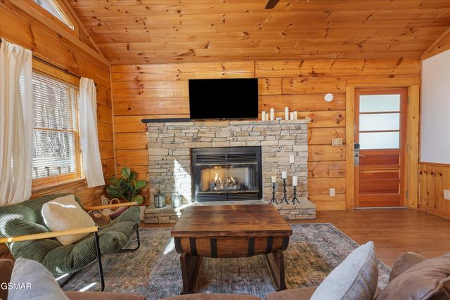 1639 Ridgecrest Drive, Sevierville, TN 37876