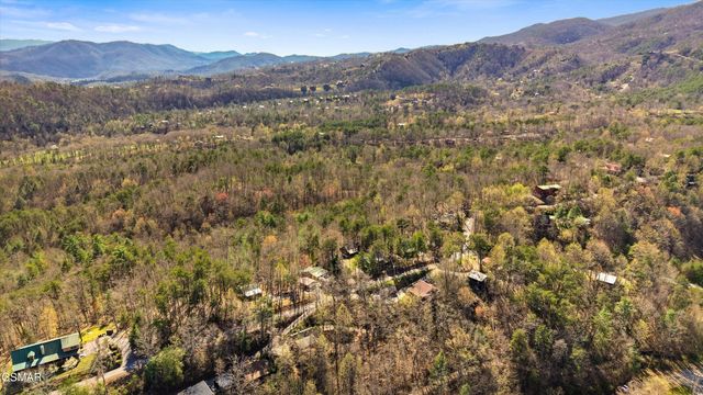 1639 Ridgecrest Drive, Sevierville, TN 37876