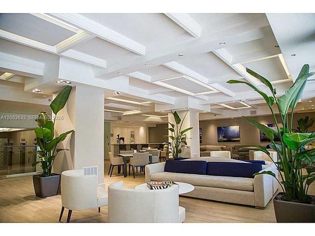 100 Lincoln Rd 439, Miami Beach, FL 33139