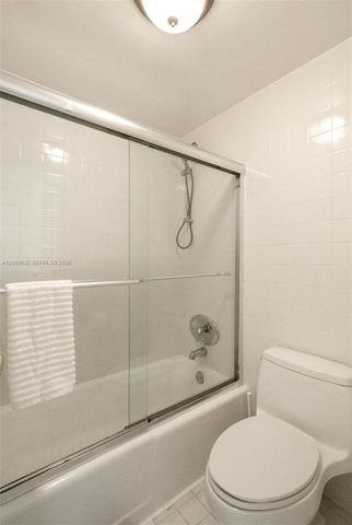 100 Lincoln Rd 439, Miami Beach, FL 33139