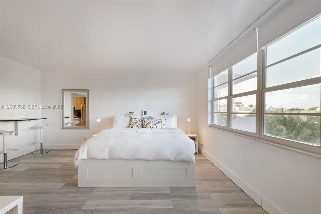 100 Lincoln Rd 439, Miami Beach, FL 33139