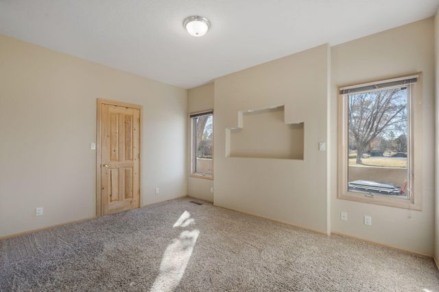 5800 Tinnin Road NW, Los Ranchos, NM 87107