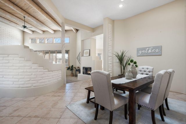 5800 Tinnin Road NW, Los Ranchos, NM 87107