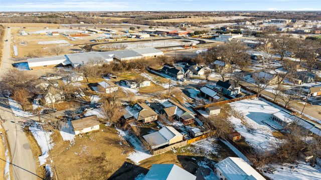 410 N Texas Street, Celina, TX 75009