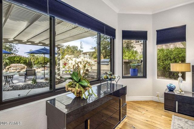 10912 E Butherus Drive, Scottsdale, AZ 85255