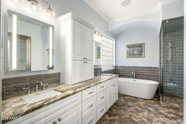 10912 E Butherus Drive, Scottsdale, AZ 85255