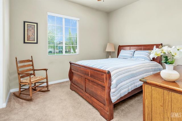 5900 River Birch Drive, Bakersfield, CA 93306