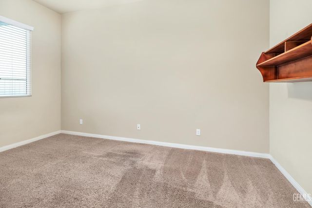 5900 River Birch Drive, Bakersfield, CA 93306