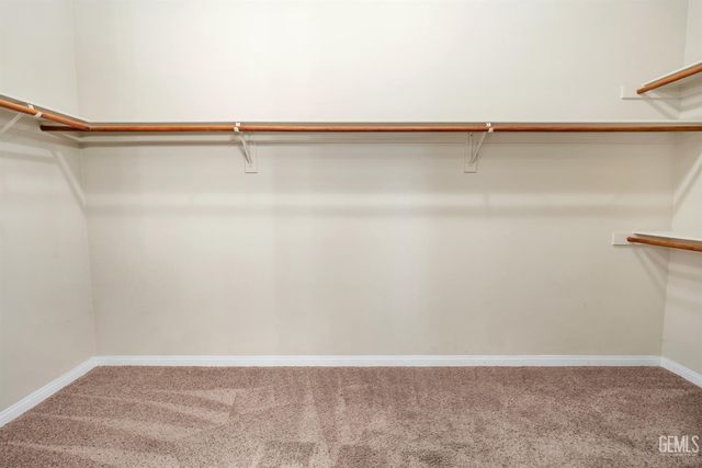 5900 River Birch Drive, Bakersfield, CA 93306