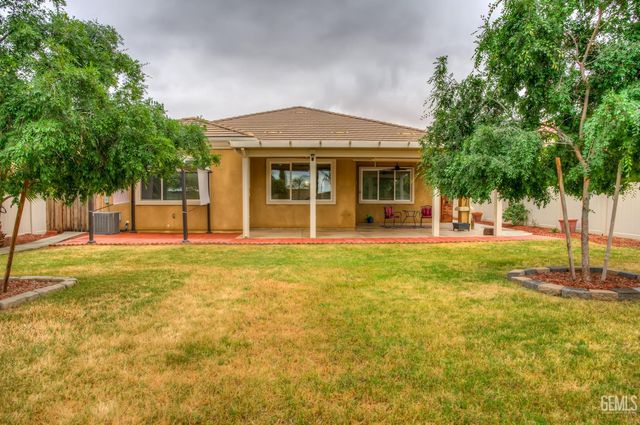 5900 River Birch Drive, Bakersfield, CA 93306