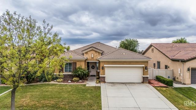 5900 River Birch Drive, Bakersfield, CA 93306