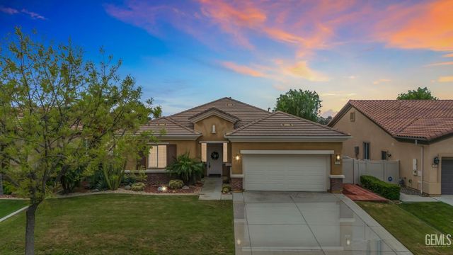 5900 River Birch Drive, Bakersfield, CA 93306