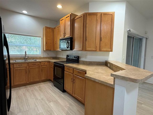 4530 AMBERLY OAKS COURT, Tampa, FL 33614