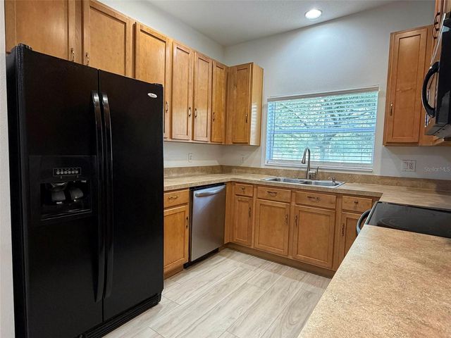 4530 AMBERLY OAKS COURT, Tampa, FL 33614