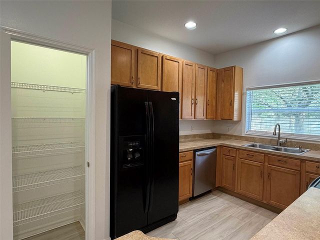 4530 AMBERLY OAKS COURT, Tampa, FL 33614