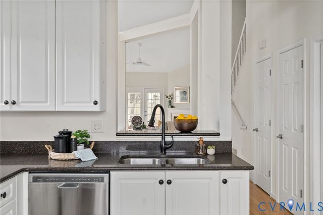 14437 Duckridge Ter, Midlothian, VA 23112