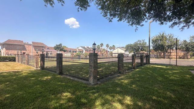 4105 Keeler Court 4, Pasadena, TX 77503