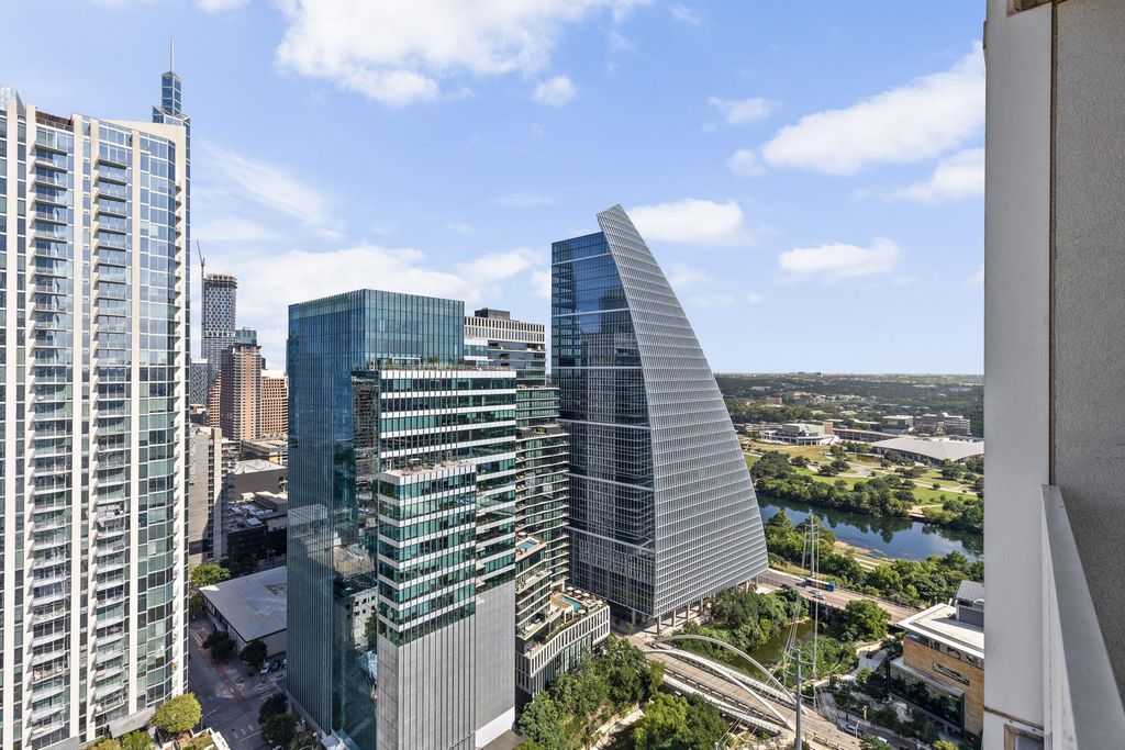 301 West Ave 3004, Austin, TX 78701
