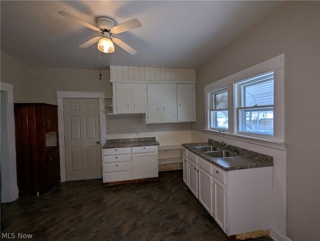 19314 Cherokee Avenue 1, Cleveland, OH 44119
