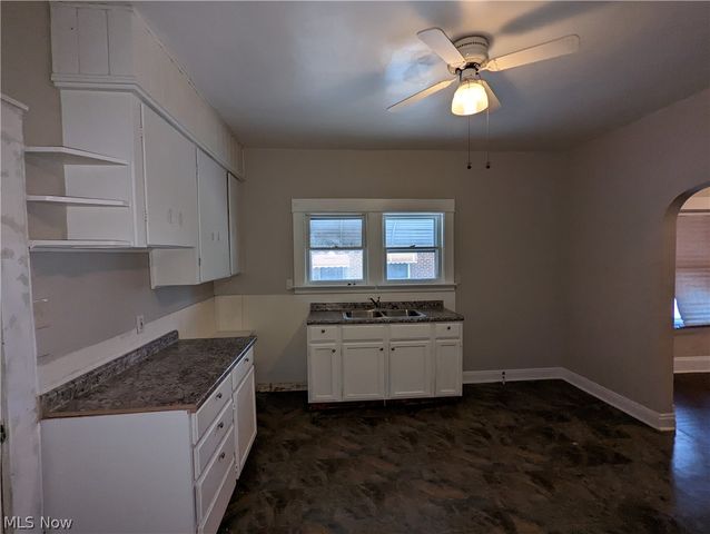 19314 Cherokee Avenue 1, Cleveland, OH 44119