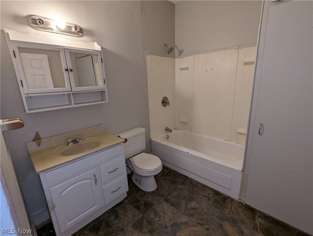 19314 Cherokee Avenue 1, Cleveland, OH 44119