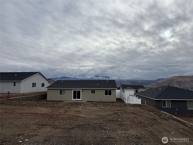 2340 2nd Street SE, East Wenatchee, WA 98802