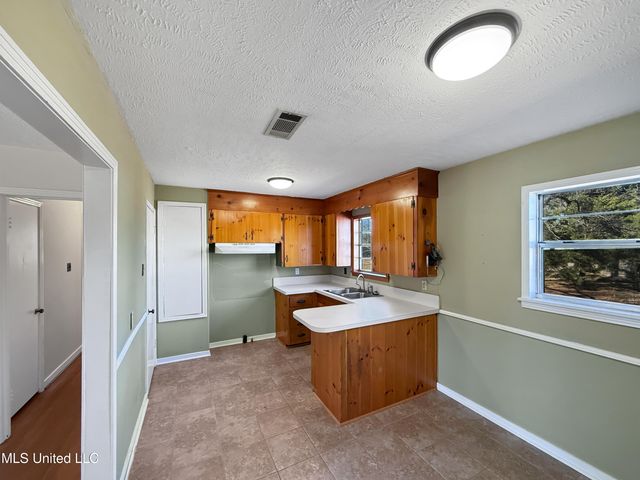 4220 Nancy Street, Pearl, MS 39208