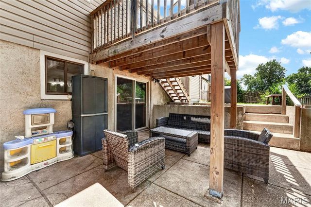 11819 Foxwood Drive, Maryland Heights, MO 63043