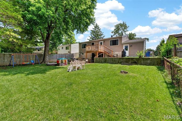 11819 Foxwood Drive, Maryland Heights, MO 63043