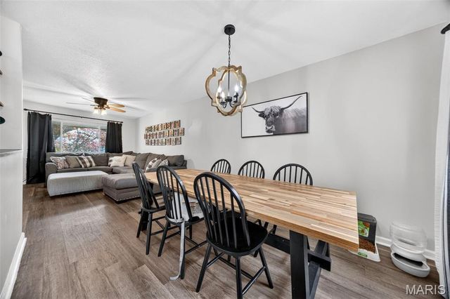 11819 Foxwood Drive, Maryland Heights, MO 63043