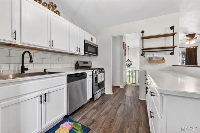11819 Foxwood Drive, Maryland Heights, MO 63043