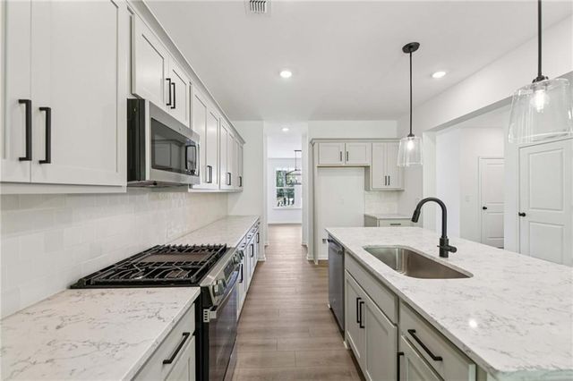 127 Gresham Court, Dawsonville, GA 30534