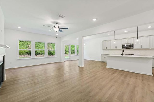 127 Gresham Court, Dawsonville, GA 30534