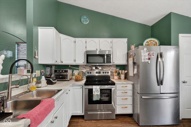 3815 Nuthatcher Drive, Indianapolis, IN 46228