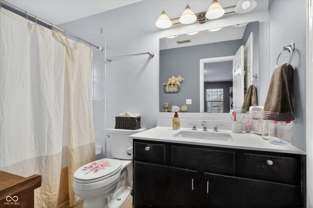 3815 Nuthatcher Drive, Indianapolis, IN 46228
