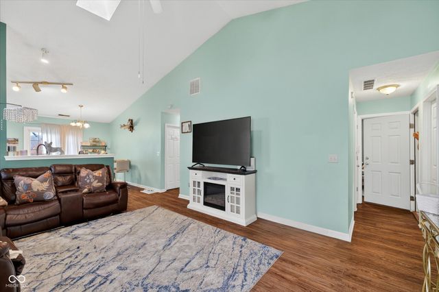 3815 Nuthatcher Drive, Indianapolis, IN 46228