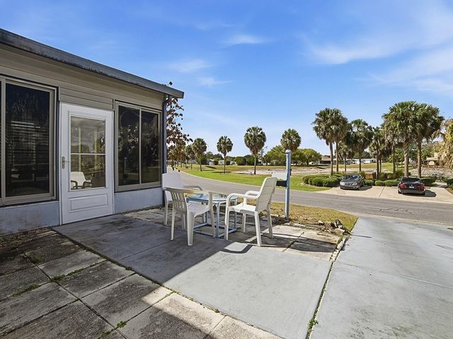 1232 DUSTIN DRIVE, Lady Lake, FL 32159