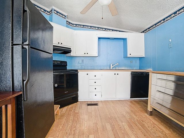 1232 DUSTIN DRIVE, Lady Lake, FL 32159