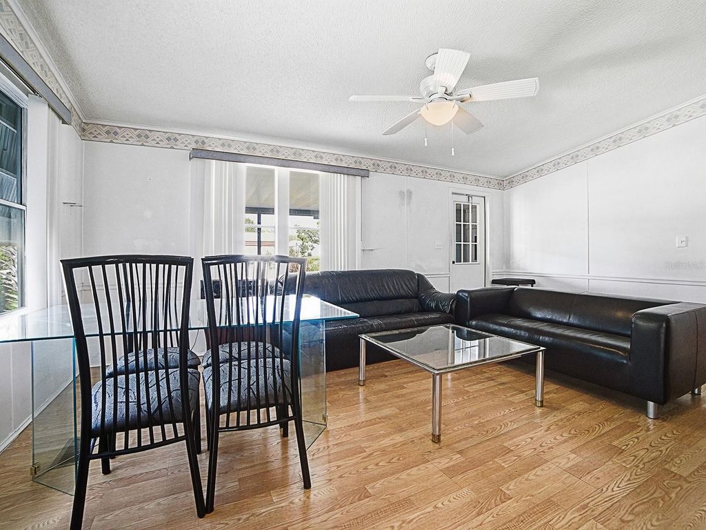 Image 7 of property listing at 1232 DUSTIN DRIVE, Lady Lake, FL 32159